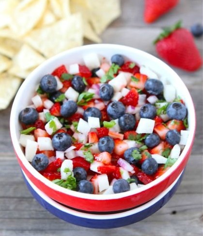 blueberry-strawberry-jicama-salsa3