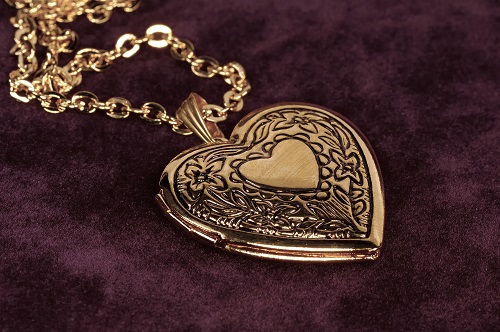 Gold Heart Shape Locket