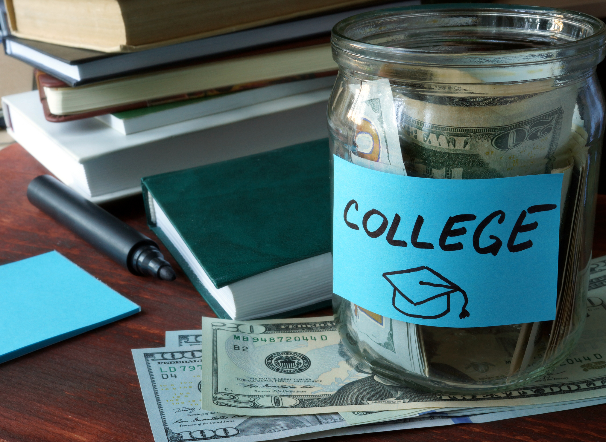 7 Essential Money Saving Apps for College Students