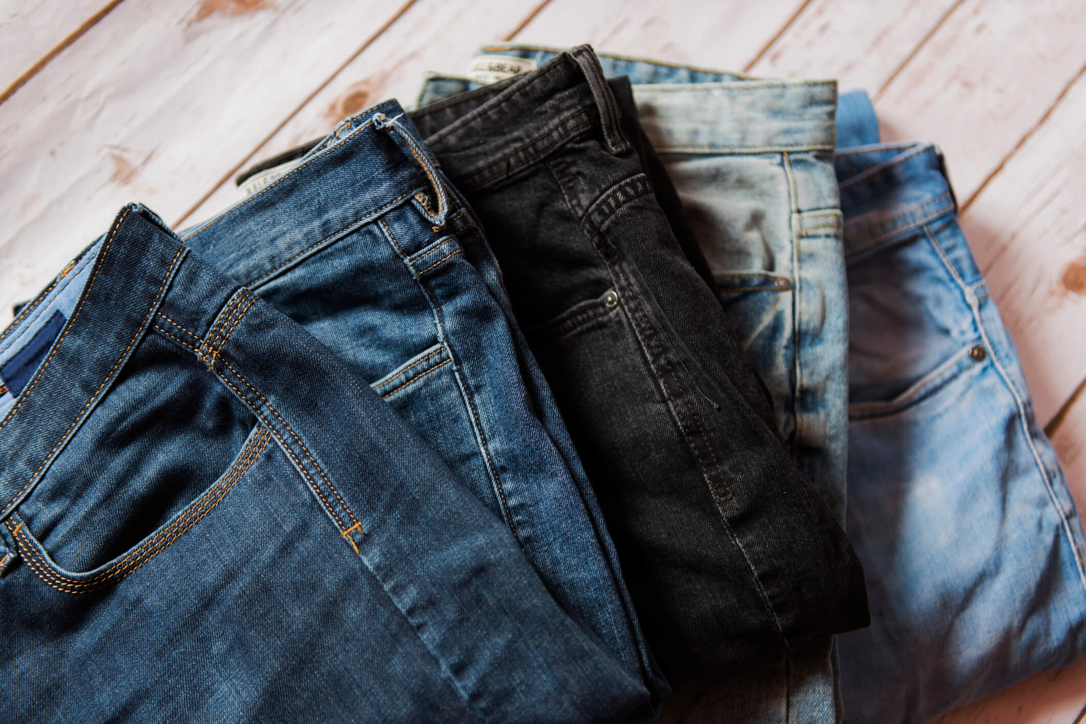 Find the Perfect Fit: Plus-Size Jeans for Your Body Type | Rakuten Blog