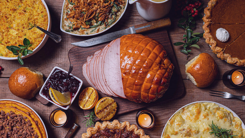 25 Popular Restaurants Open on Thanksgiving Day
